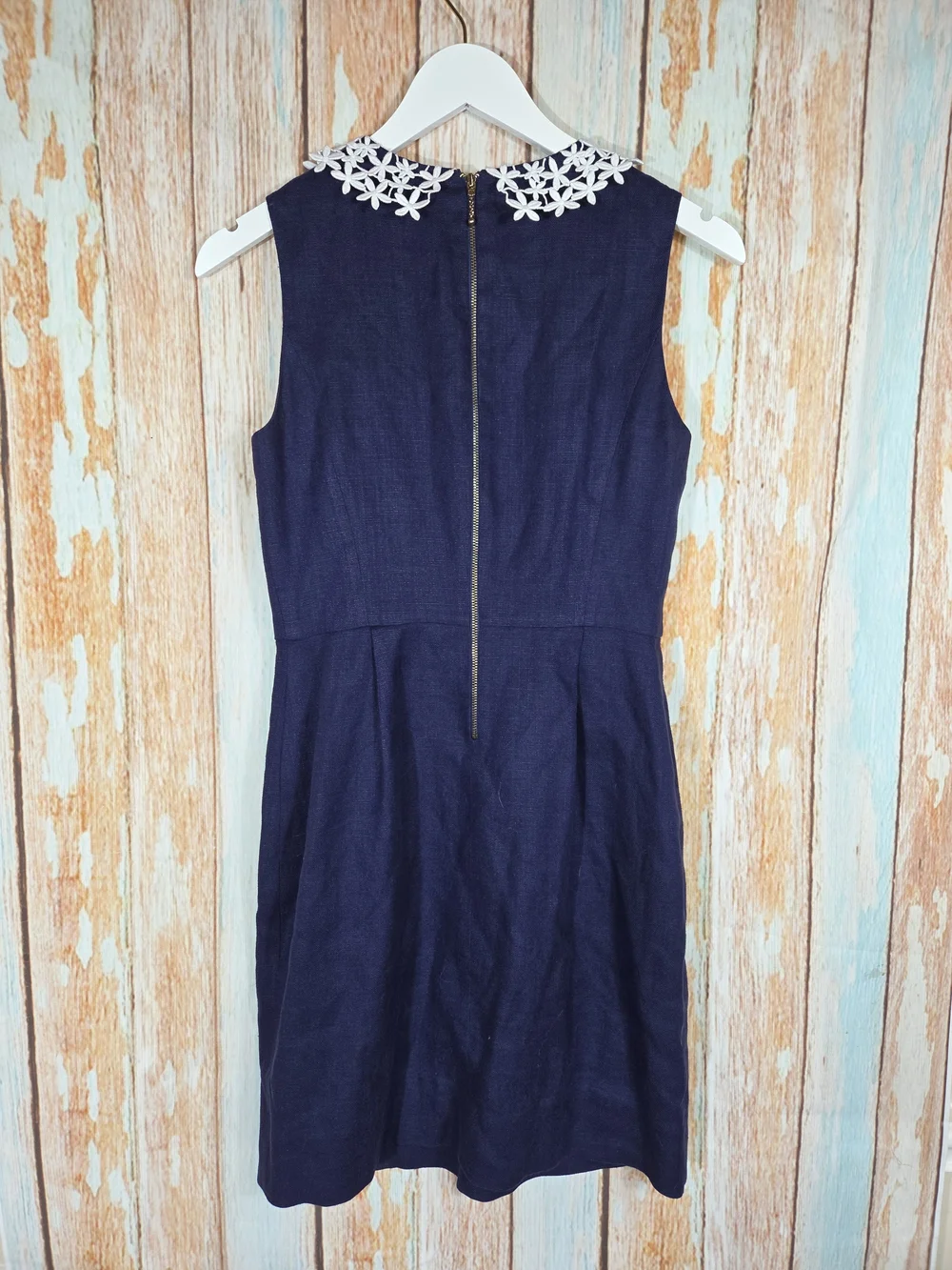 kate spade navy sleeveless sheath dress with white floral collar. Size 4